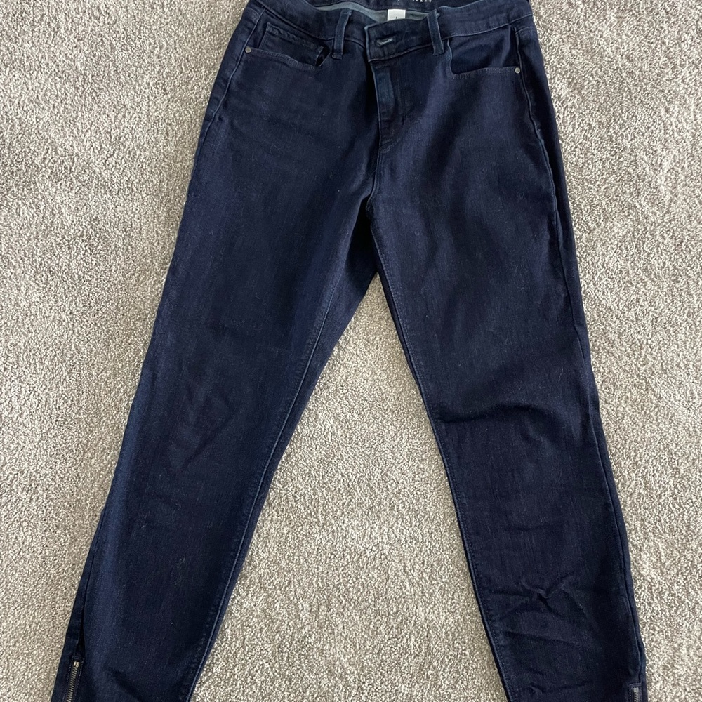 White House black market jeans size 4